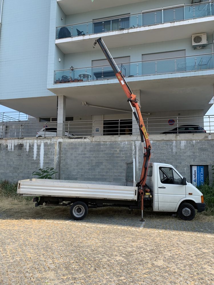 Aluguer de Carrinha com Grua