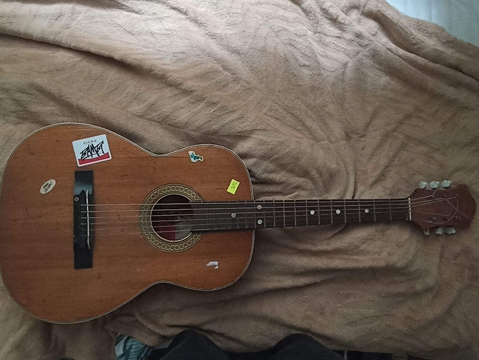 gitara akustyczna