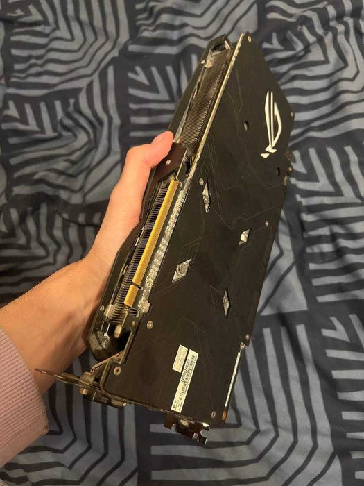 MSI X470 Gaming Plus \ ASUS ROG Strix RX580 8 GB Gaming \ i t.d.