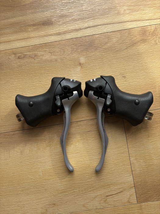 Klamekomanetki Shimano Sora 8х2