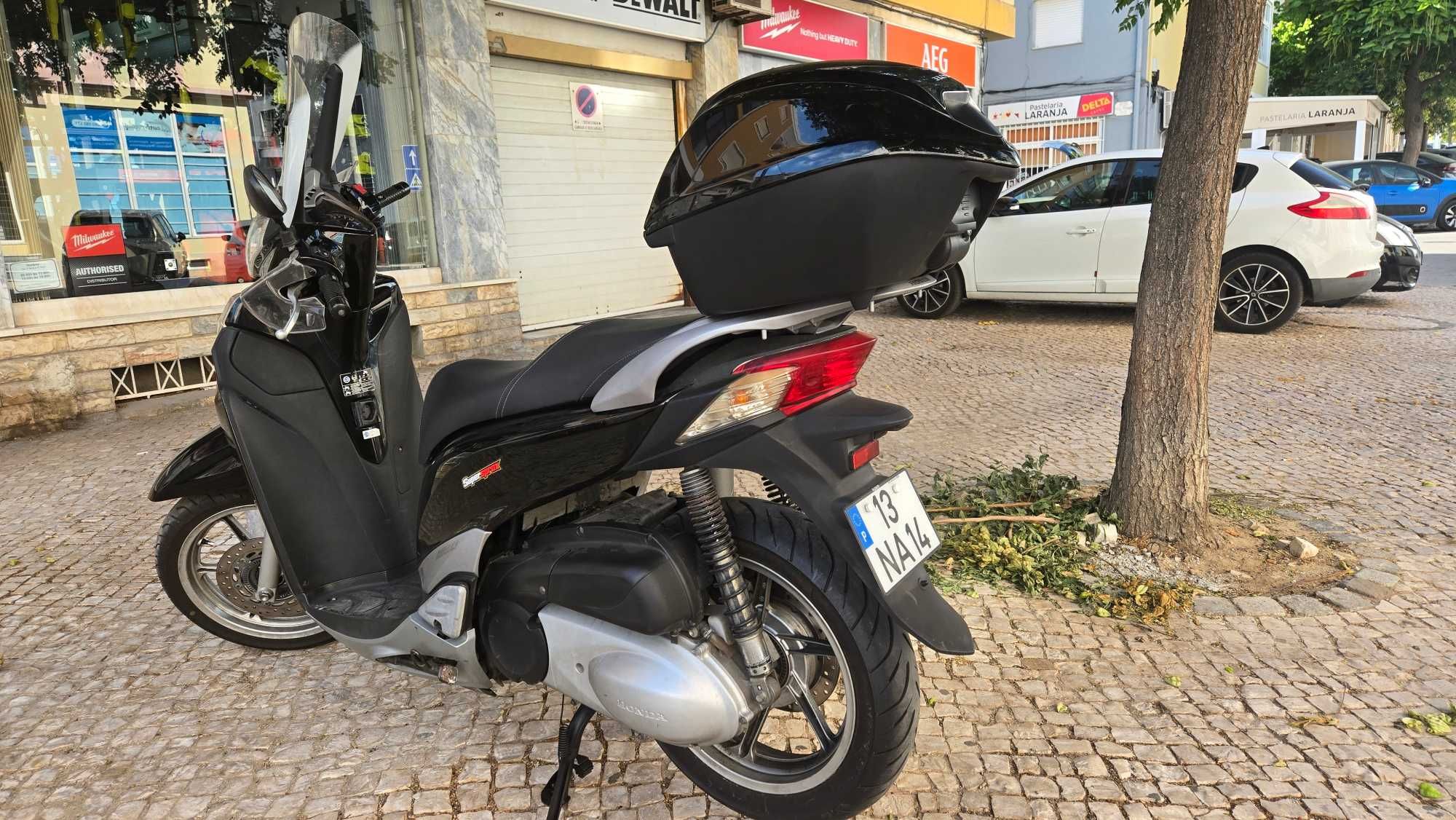 Honda SH300I scooter