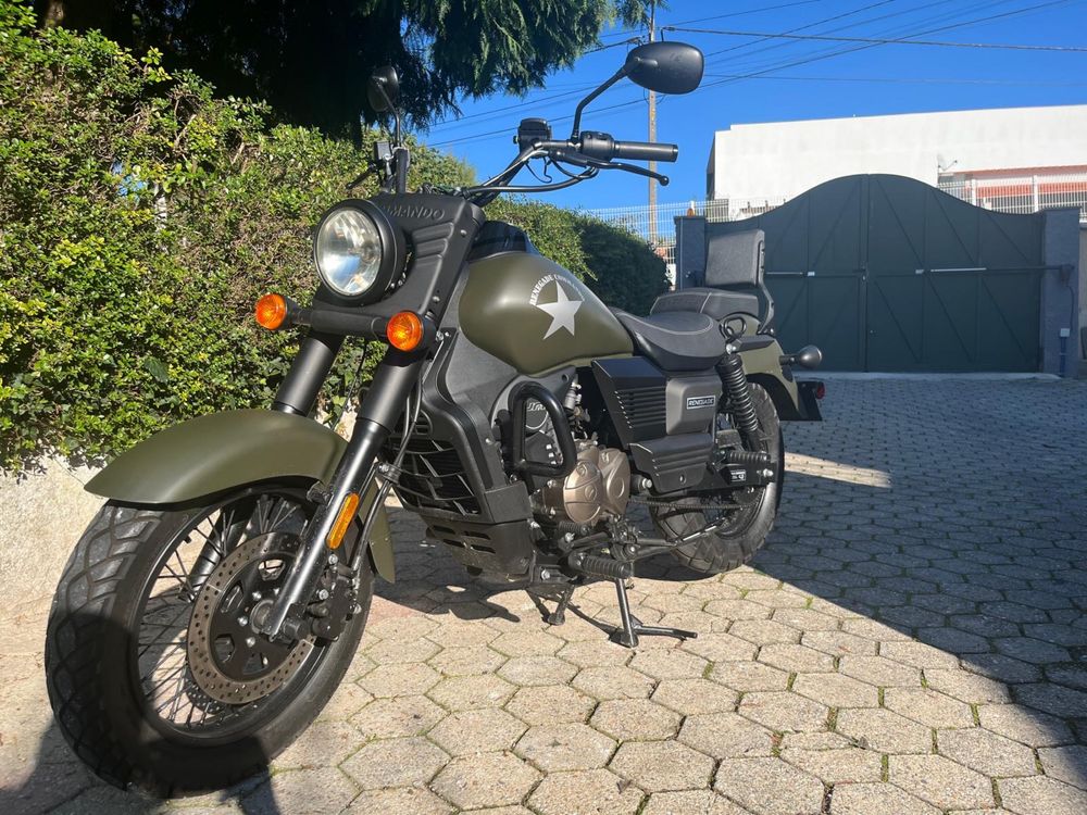 UM Renegade Comando 125cc