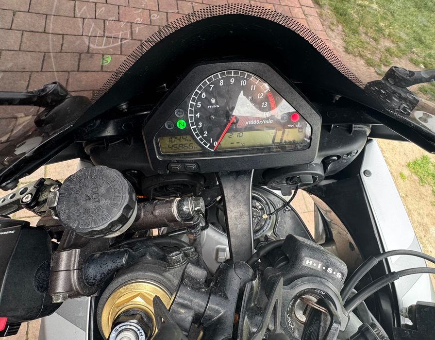 Honda sc57b CBR 1000rr fireblade