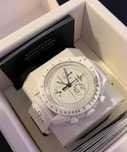 Omega Swatch Snoopy SO33W700 – Ekskluzywny