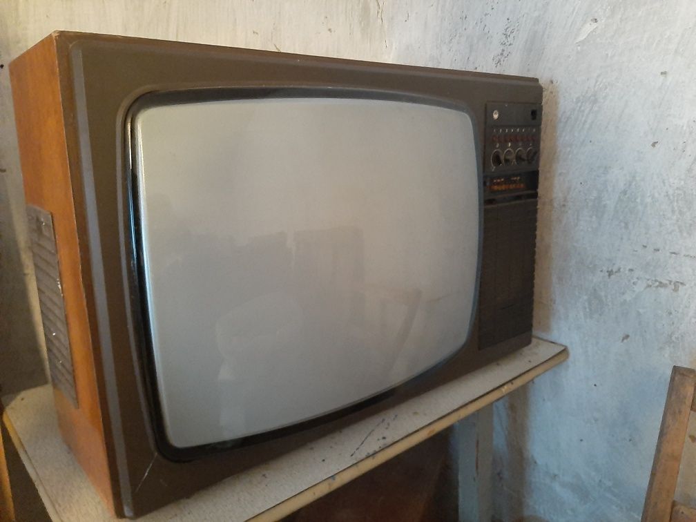 Продам телевізор електрон 80х років