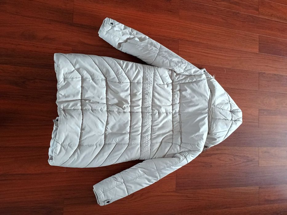 kurtka damska pikowana na jesień zimę F&F, dłuższa odpinany kaptur