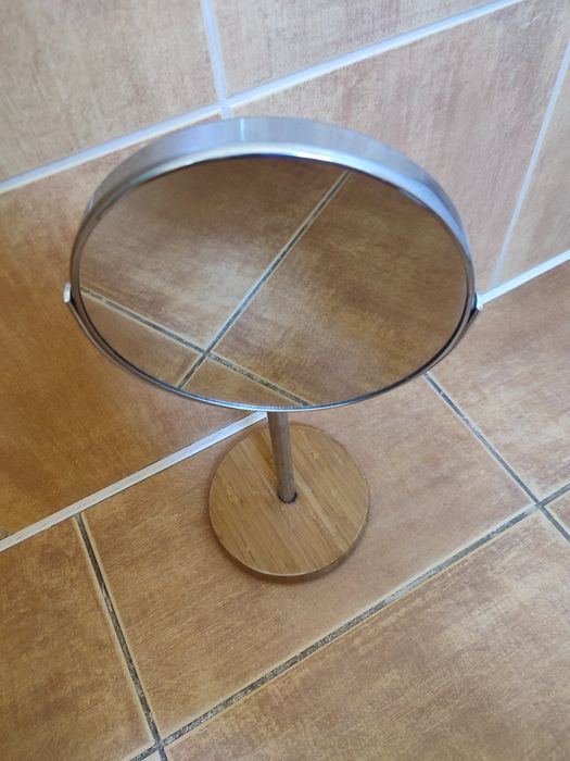 Lusterko na nóżce , podstawa drewniana