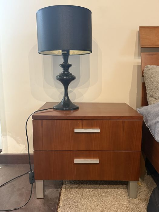 Łóżko i meble do sypialni