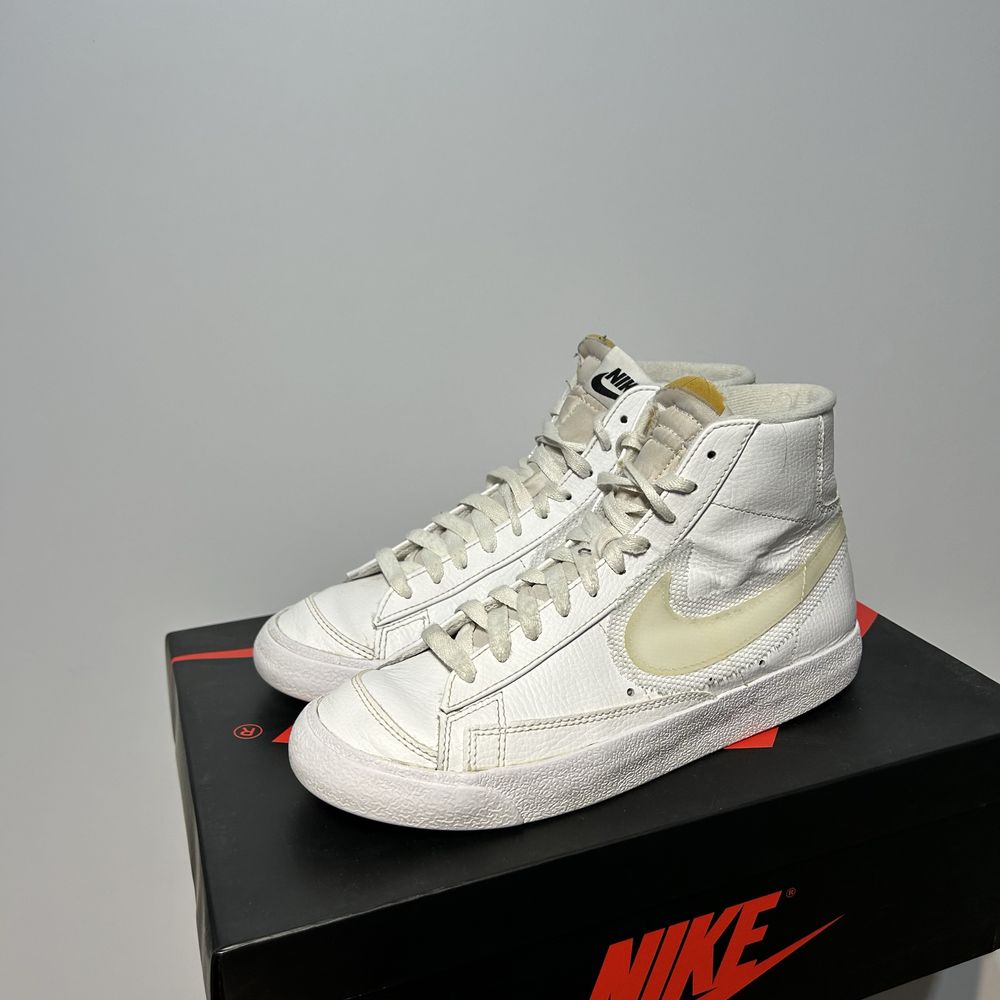 Buty Nike blazer mid białe big logo swoosh haft