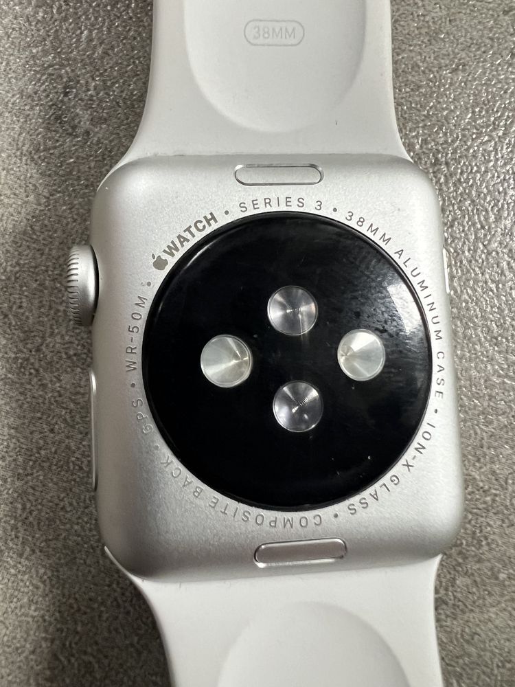 Iwatch series 3 38mm srebrny bialy Apple