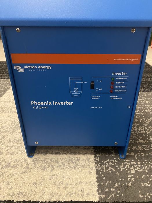 Інвертор Victron Phoenix 12V / 3000VA