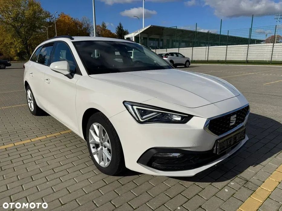 Seat Leon 47000zł netto Bezwypadkowy Nie lakierowany ponownie