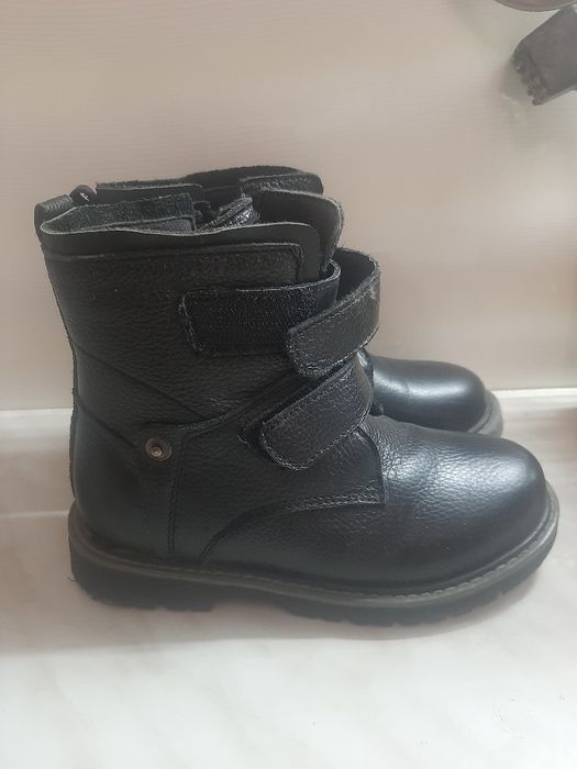 Продам зимові кожані сапожки