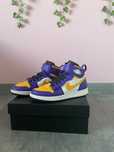 Air Jordan 1 Hi FlyEase