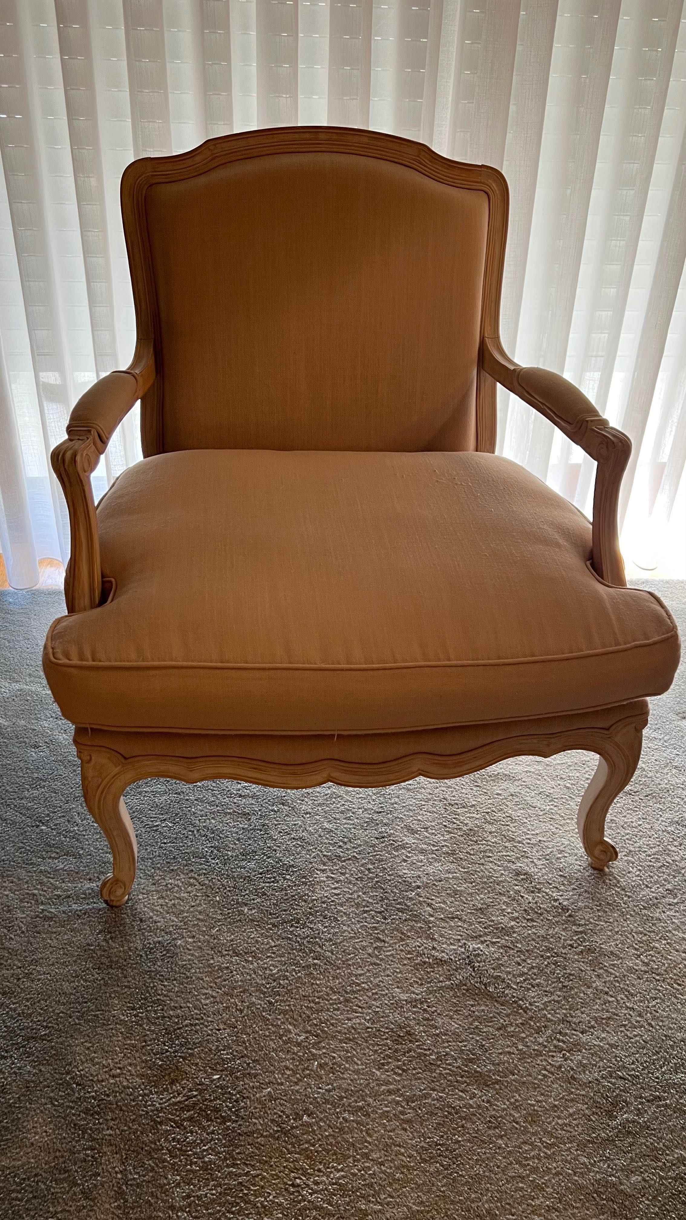Conjunto de 2 poltronas/ cadeirões Maison Decor, em ótimo estado.