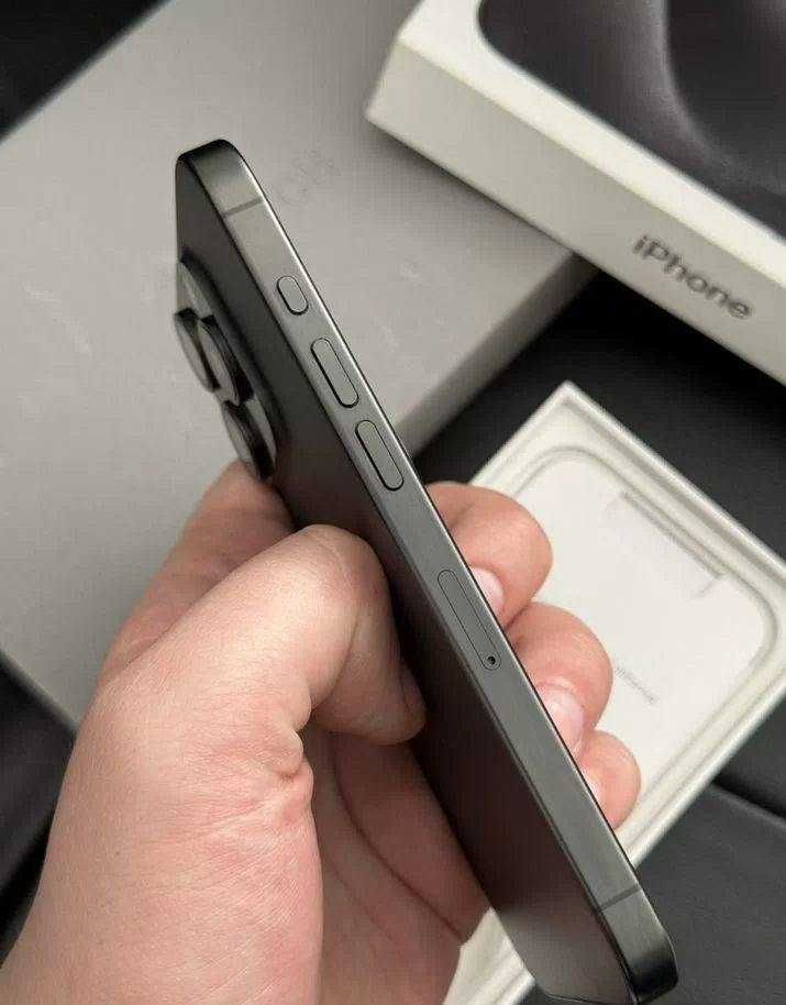 iPhone 15 Pro, 128 ГБ