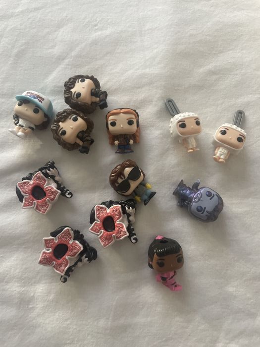 Stranger things - Kinder joy collection