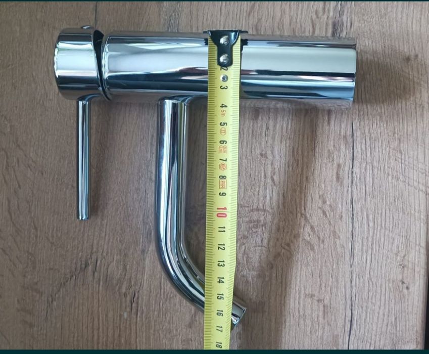 Bateria umywalkowa nablatowa 18 cm