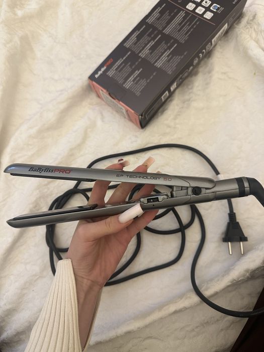 випрямляч для волосся babylisspro