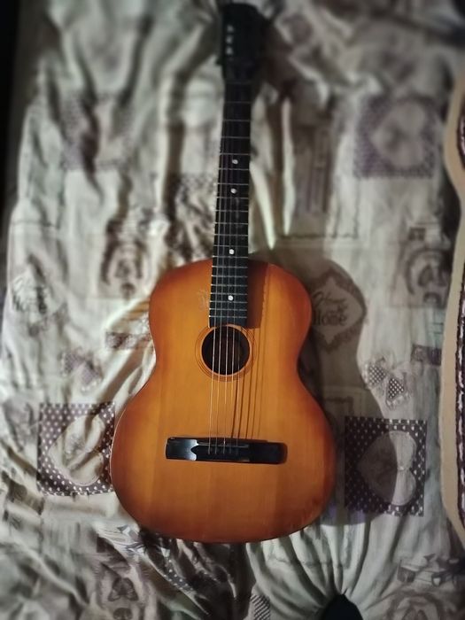 Гитара 7 струн в хорошем состоянии