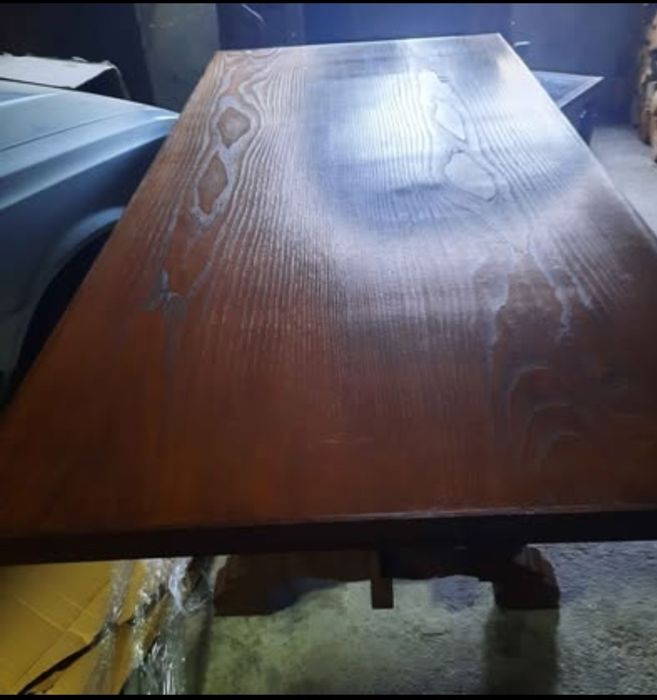 Mesa de Jantar + 8 Cadeiras