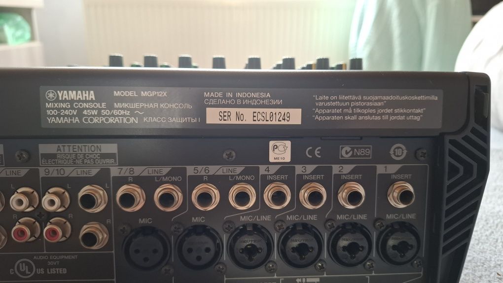 Mixer Yamaha MGP12x Prawie nowy !