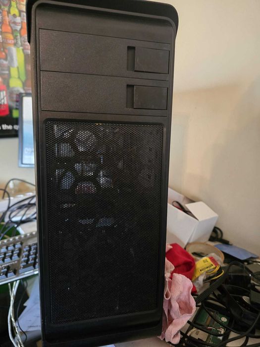 PC Completo Quase de Borla Pronto a trabalhar