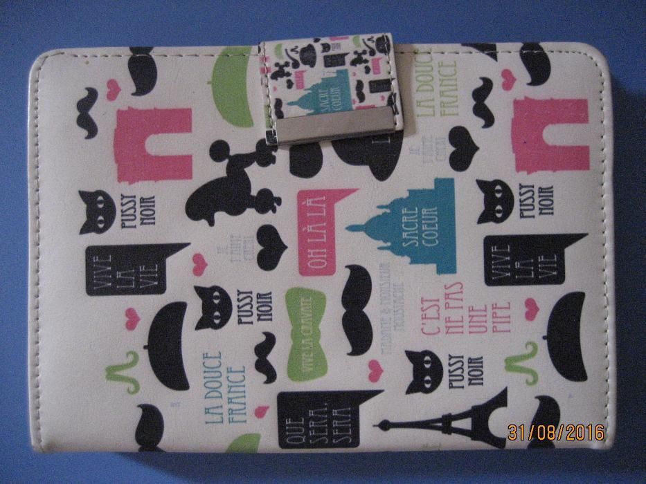 Capa tablet quase sem uso
