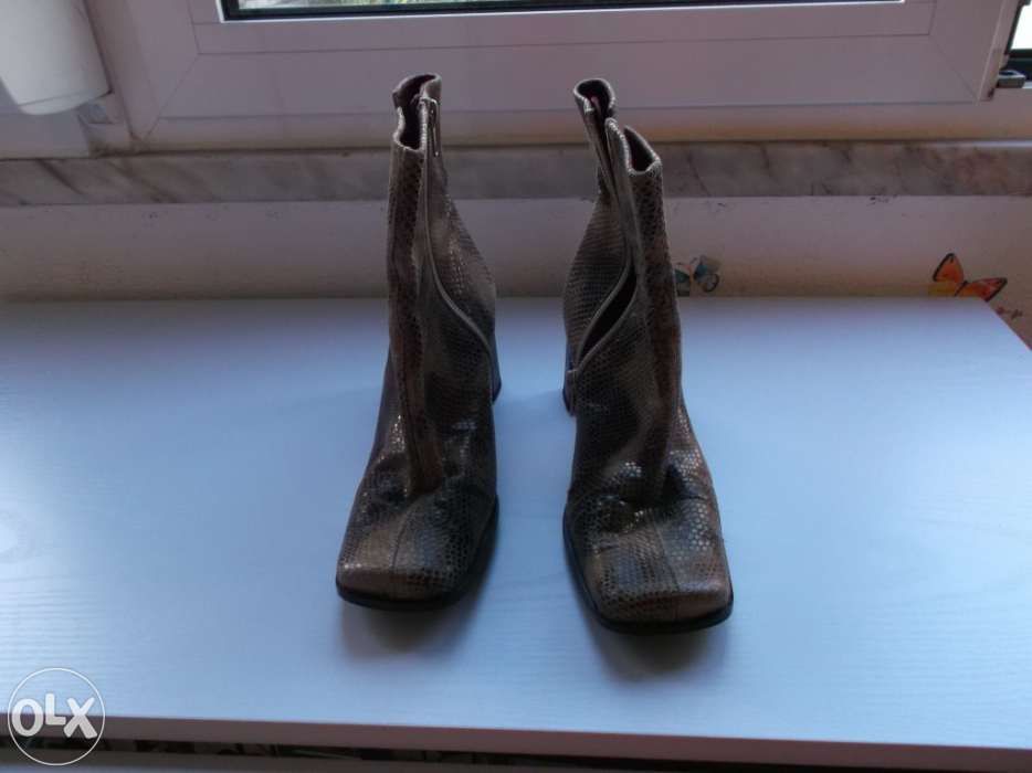 Botas pele marca Chelsei 37