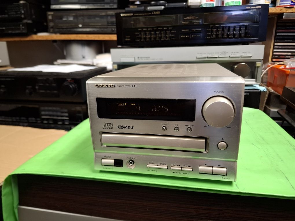 Amplituner Onkyo z CD  CR-185