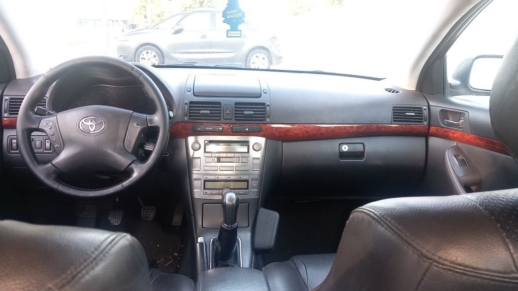Toyota Avensis 2.0