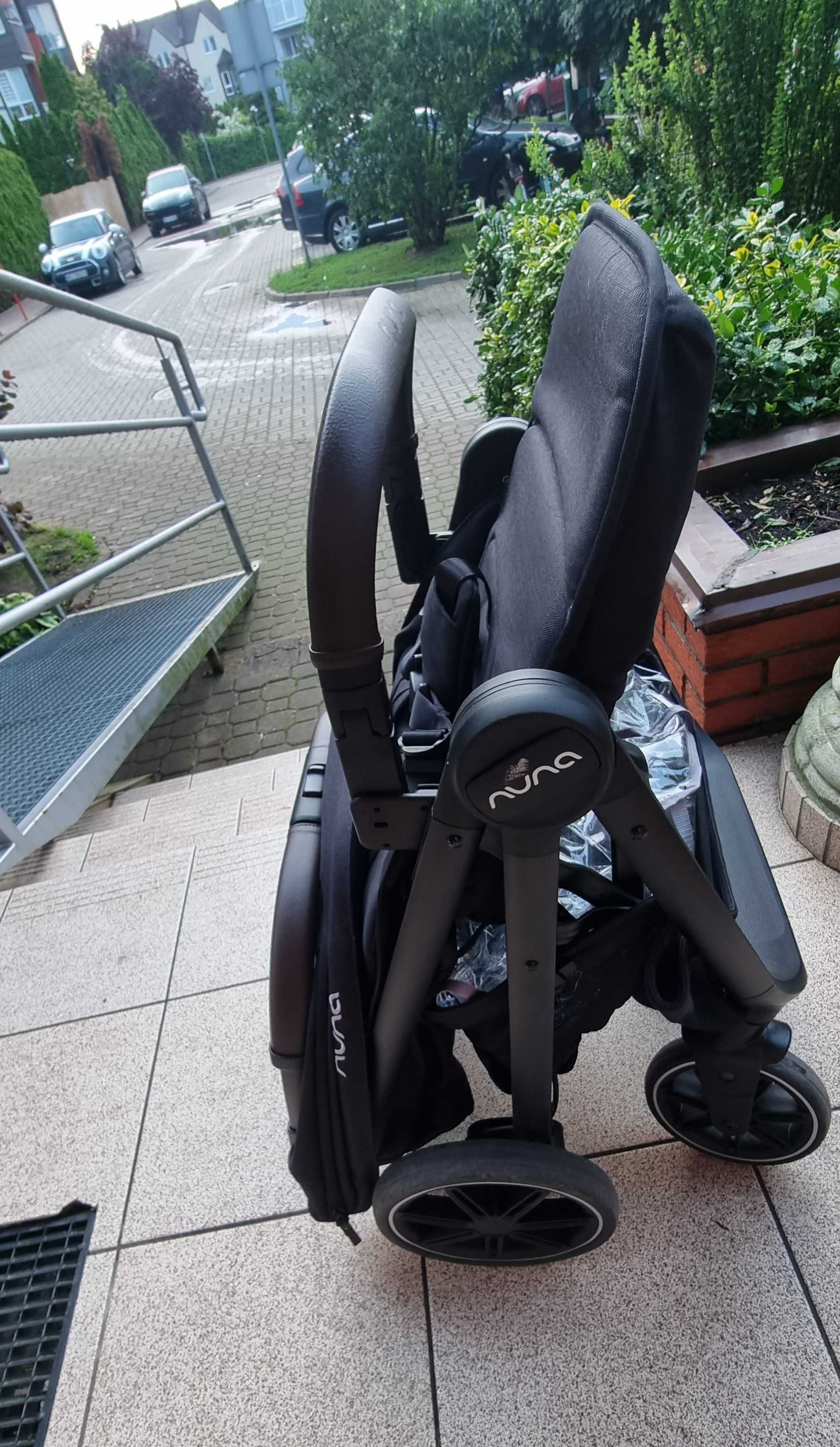 Nowa Nuna Trvl Lx spacerówka podróżna