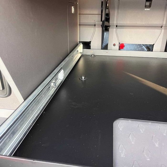 Platforma zabudowa Wysuwana szuflada VW California Beach Tour T7