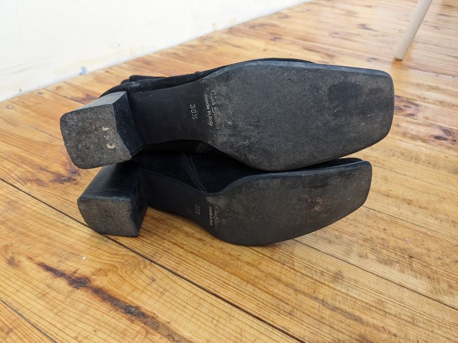 Брендовые сапоги женские р. 38  Привезены из Англии.