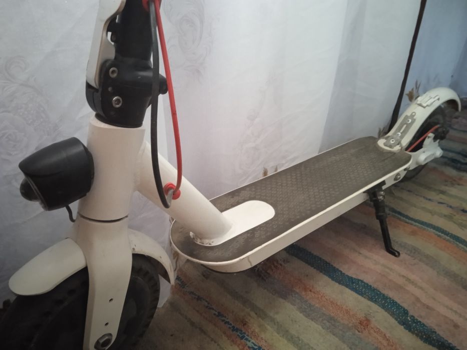 Like.Bike One Електросамокат