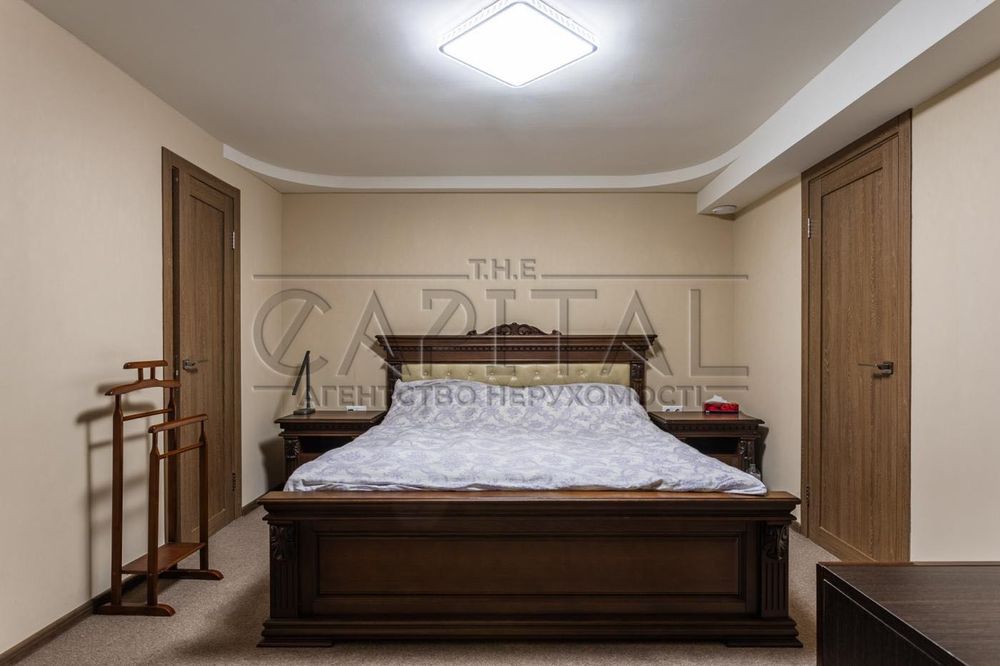 Оренда будинку біля Оболоні 450м2 120 соток у мальовничій лісовій зоні