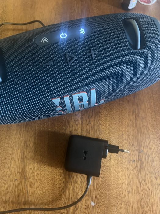 Xtreme 4 jbl blue  100% оригинал, состояние как новая