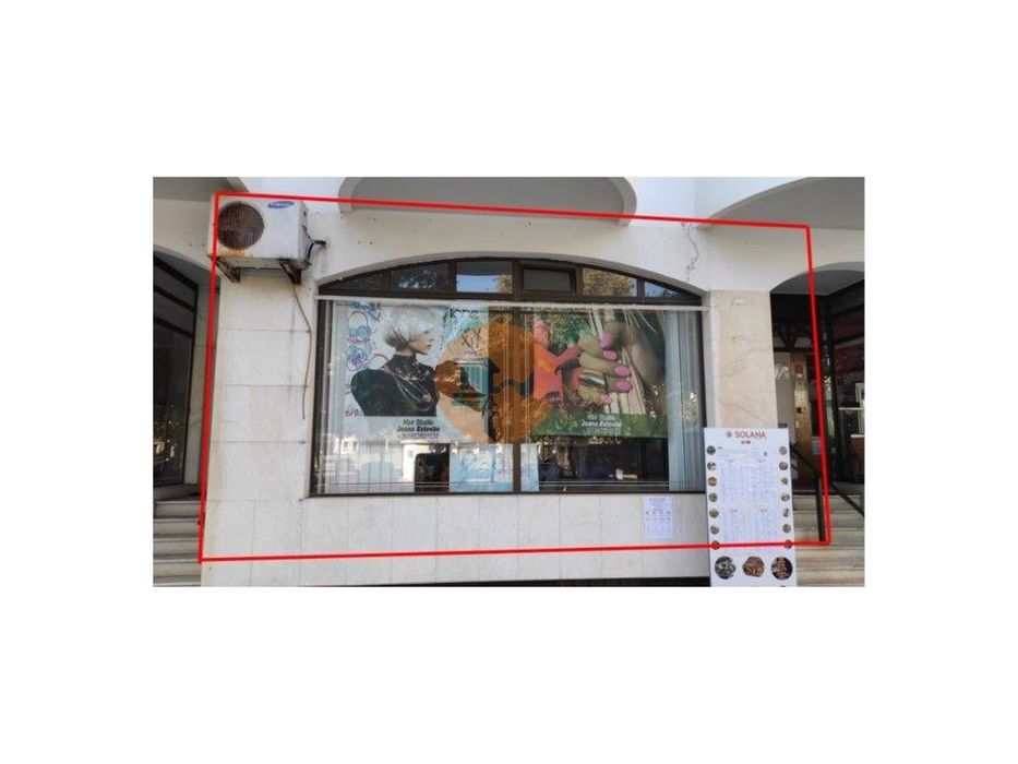 Monte Gordo Centro, Loja com Montra