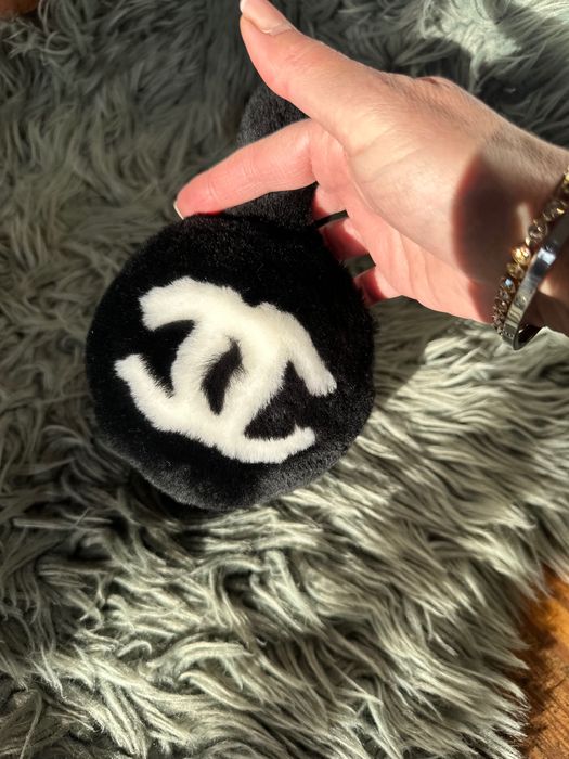 Nauszniki chanel czarne białe Logo nowe
