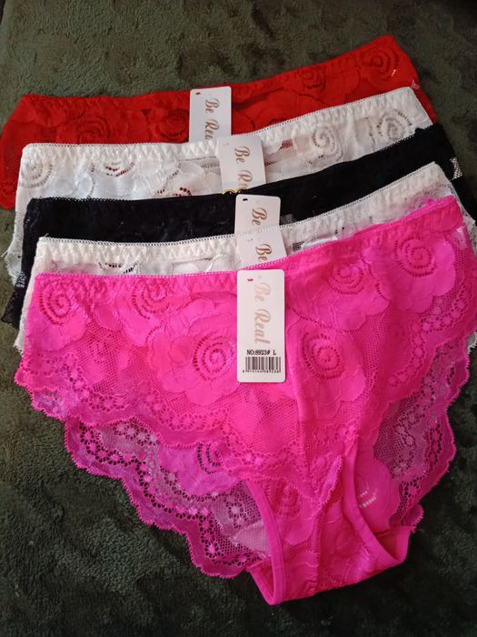 Мереживні жіночі трусики