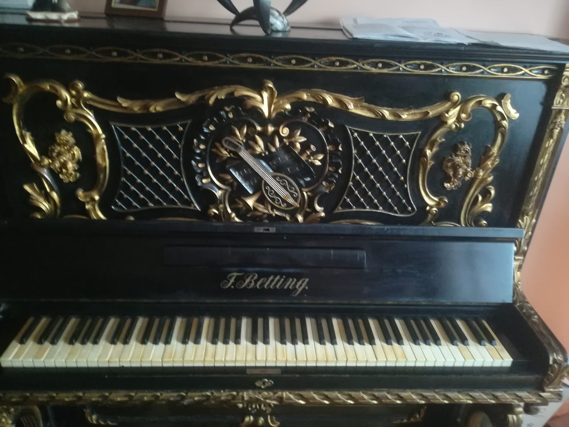 Sprzedam Niepowtarzalne wyjątkowe pianino