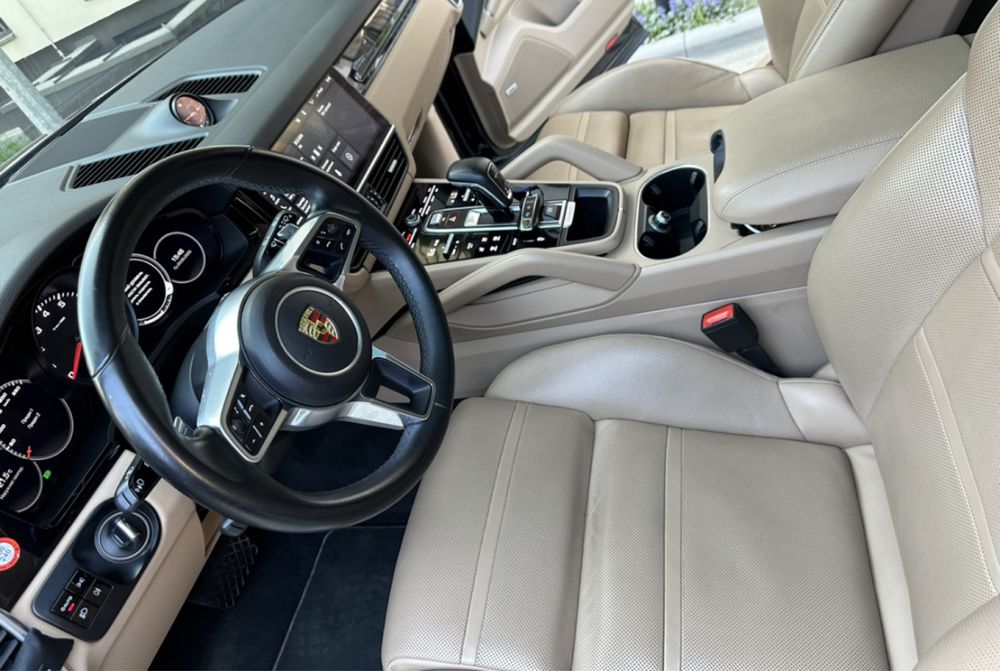 Porsche  cayenne matrix