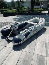 Łódź ponton z aluminiową podłogą i silnikiem Honda 5KM