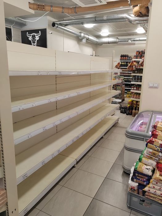 Regaly sklepowe do sprzedania