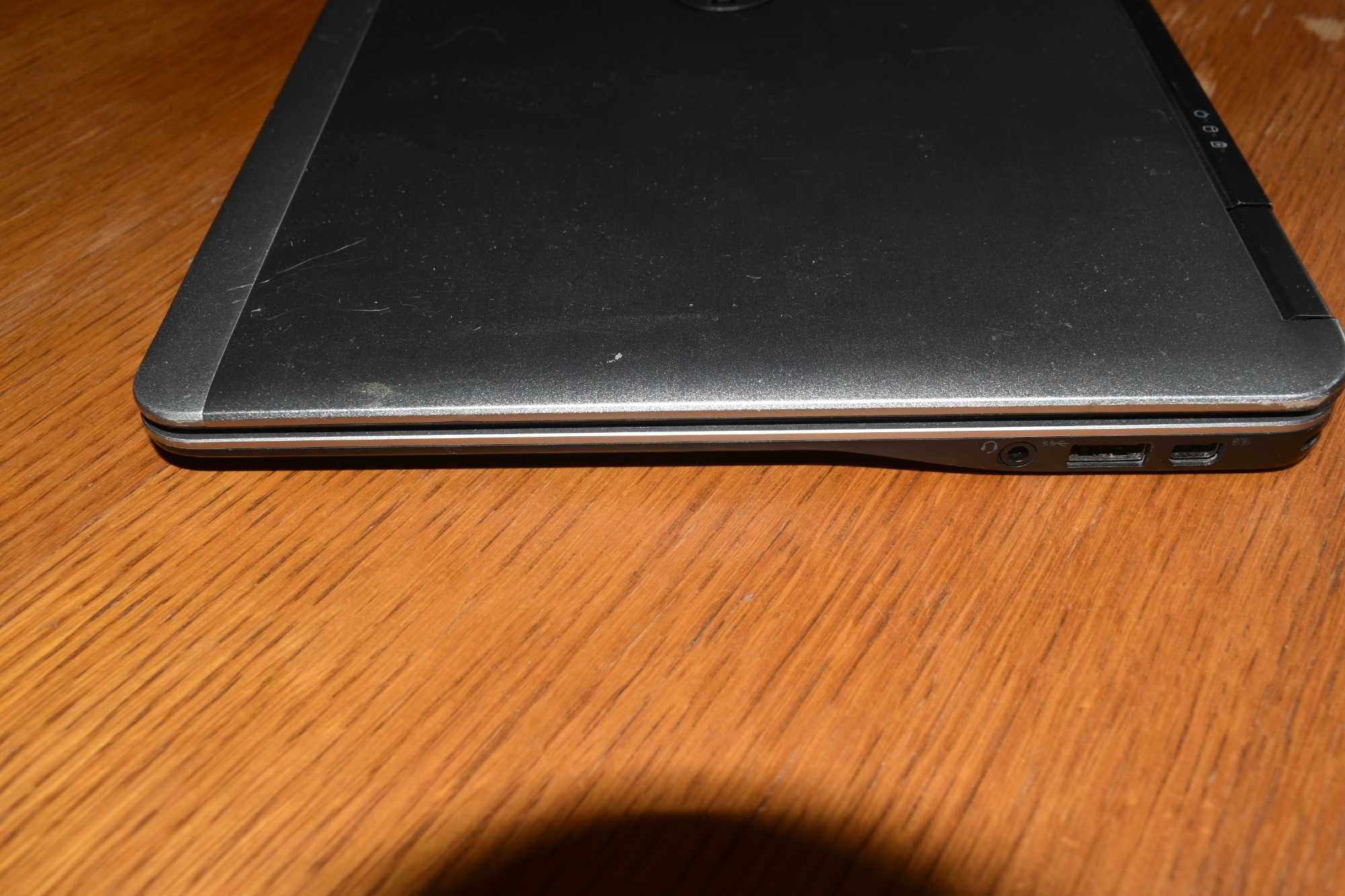 Laptop Dell Latitude E7240 i5-4300U SSD W10 Pro + stacja dokująca UK