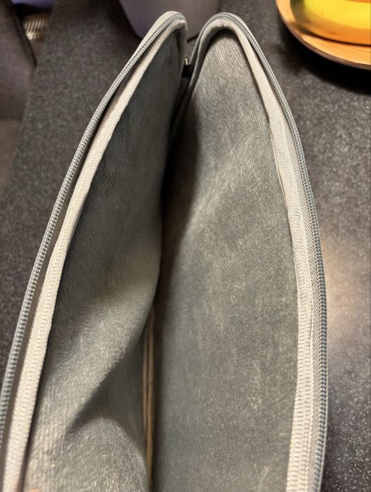 Etui pokrowiec na laptopa do 14 cali - jak nowy