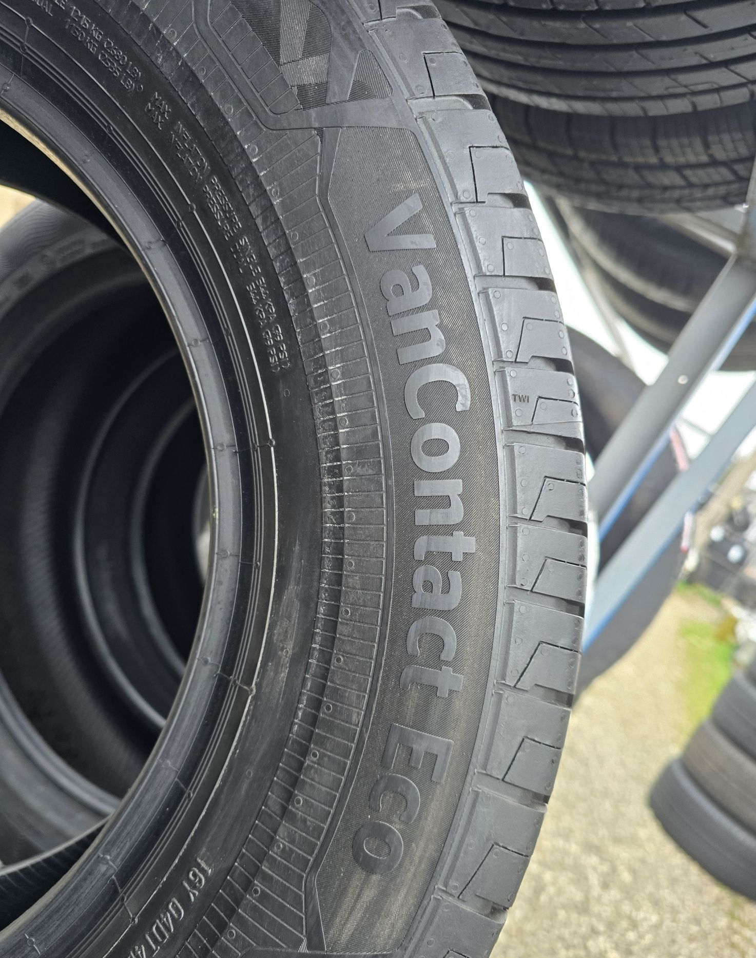 Шини 235.65.16С Continental Нові 2024р.в