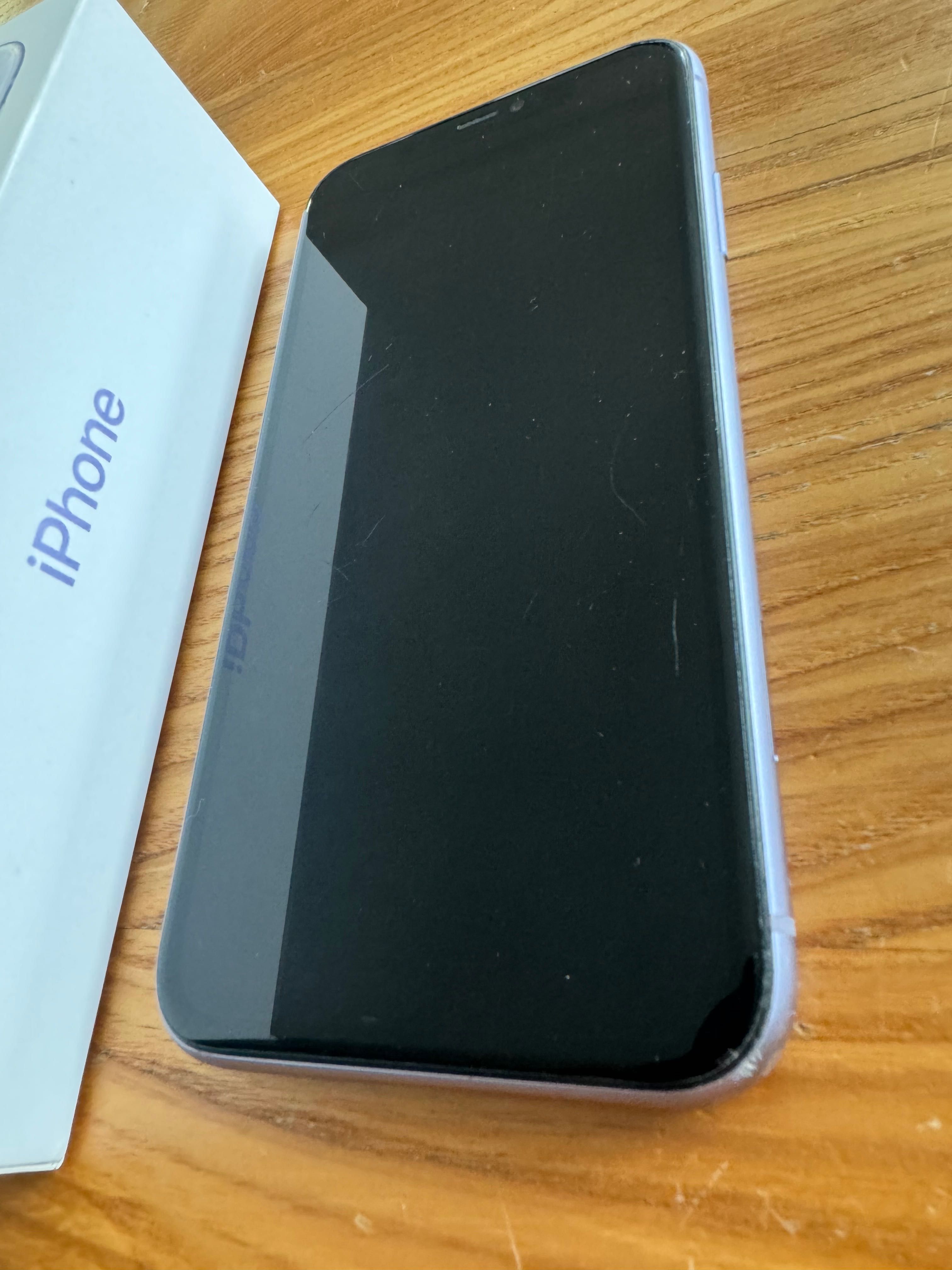 iPhone 11 fioletowy 256GB