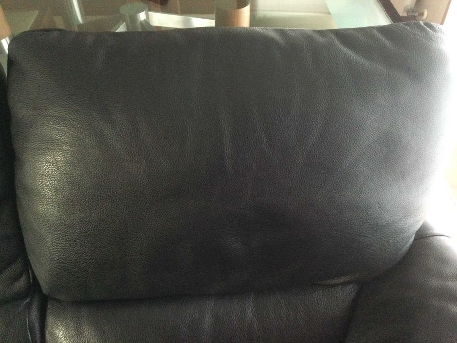 Sofá todo em pele Divani Divani