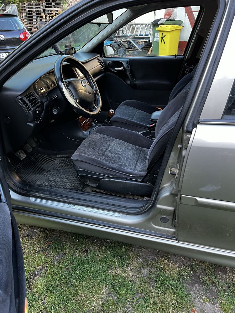 Opel Vectra B 1.6 16V